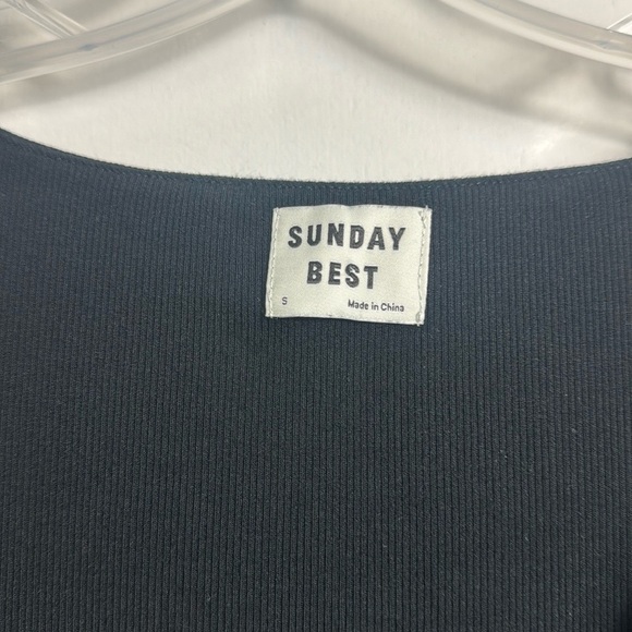 Aritzia Sunday Best RHEA Ruched Bodycon V-Neck Dress Black Size Small LBD - Picture 2 of 7